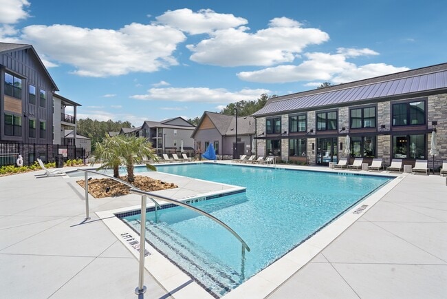 The Pullman Luxury Apartments