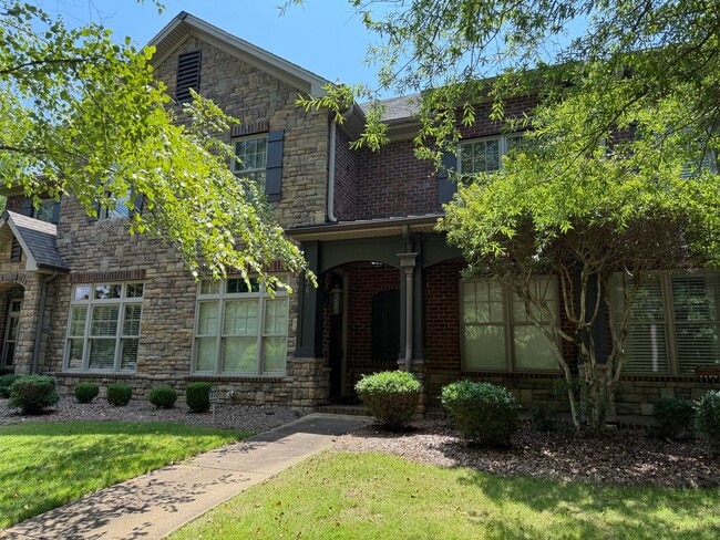 property at 1336 Gatewood Dr