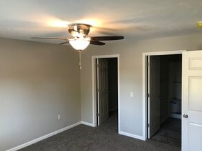 1617 E Military Ave in Fremont, NE - Building Photo - Building Photo