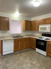 909 Springwood Dr in Jacksonville, NC - Building Photo - Building Photo