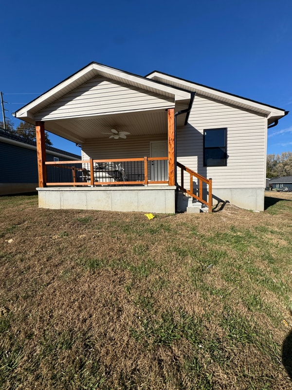 1015 Glezen St in Petersburg, IN - Building Photo - Building Photo