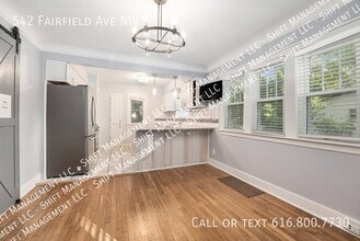 542 Fairfield Ave NW in Grand Rapids, MI - Building Photo - Building Photo