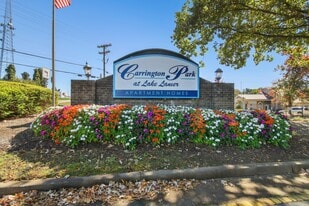 Carrington Park at Lake Lanier in Gainesville, GA - Building Photo