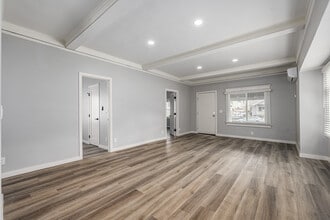 1411 Mohawk St in Los Angeles, CA - Foto de edificio - Interior Photo