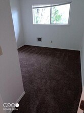 2830 California Ave in Klamath Falls, OR - Building Photo - Building Photo