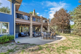 1013 E Ridge Rd in Sioux Falls, SD - Building Photo - Building Photo