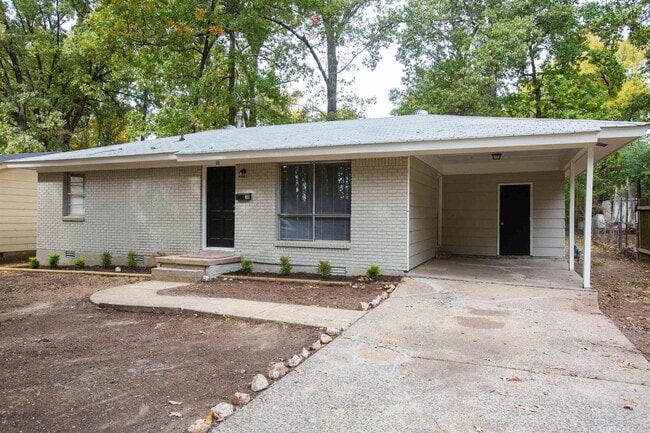 10 Timber Ln in Little Rock, AR - Building Photo - Building Photo