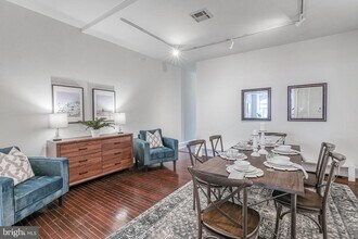 1714 Rittenhouse Square in Philadelphia, PA - Building Photo - Building Photo