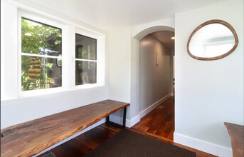 17420 SE Franklin Ct in Portland, OR - Building Photo - Building Photo