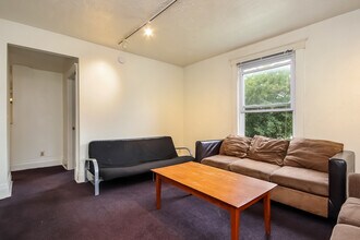 1344 Wilmot Ct in Ann Arbor, MI - Building Photo - Building Photo