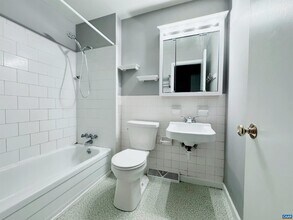 2434 Arlington Blvd in Charlottesville, VA - Building Photo - Building Photo