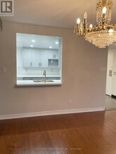 5785-5785 Yonge St in Toronto, ON - Building Photo - Building Photo