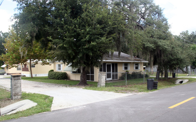 319 Hull St in Lakeland, FL - Foto de edificio - Building Photo