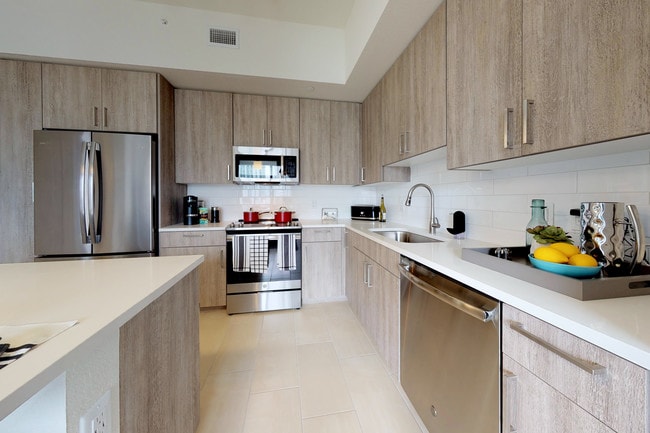 Blu27 at Edgewater