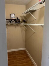 6195 NW 186th St in Hialeah, FL - Building Photo - Building Photo