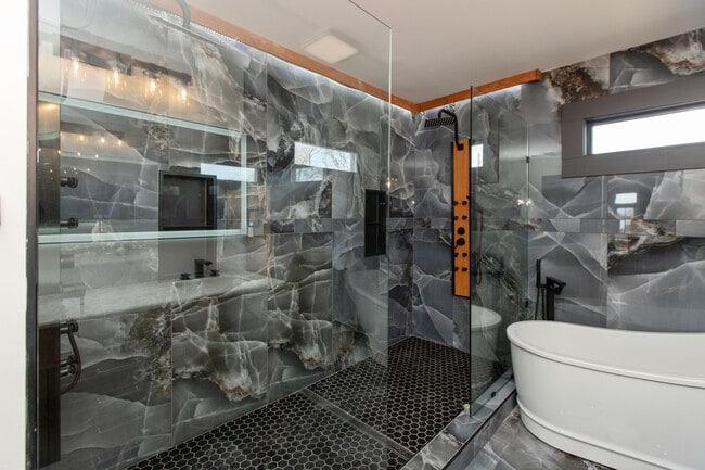 2828 N Illinois St in Indianapolis, IN - Foto de edificio - Building Photo