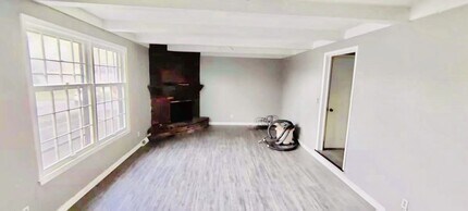 7400 E 127 St in Grandview, MO - Building Photo - Building Photo