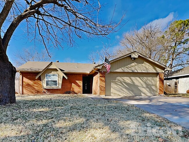 property at 711 Darnel Ln