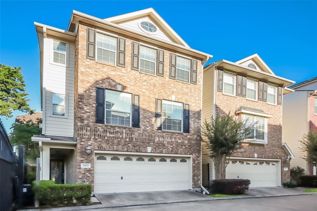 2601 Enclave At Shady Acres Ct in Houston, TX - Building Photo