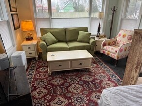 55 North Rd, Unit Unit C in Jamestown, RI - Foto de edificio - Building Photo