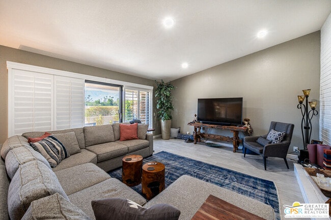 99 Camino Arroyo N in Palm Desert, CA - Building Photo - Building Photo