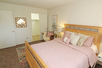 Prospera Village in Stockton, CA - Foto de edificio - Building Photo