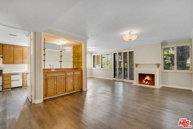 property at 12124 Goshen Ave