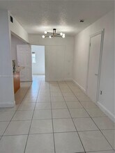 19220 NW 51st Ave in Miami Gardens, FL - Building Photo - Building Photo