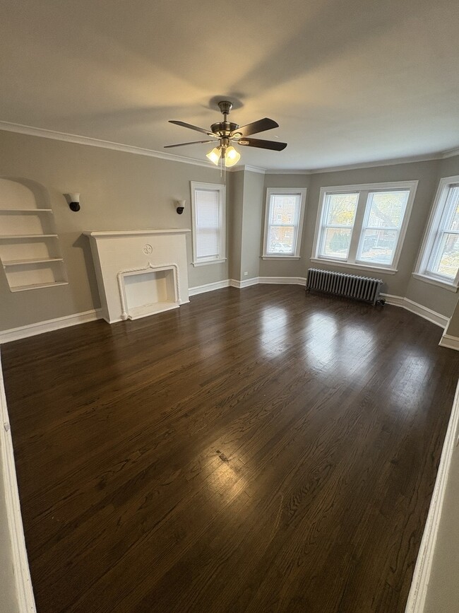 3245 Wisconsin Ave in Berwyn, IL - Building Photo - Building Photo