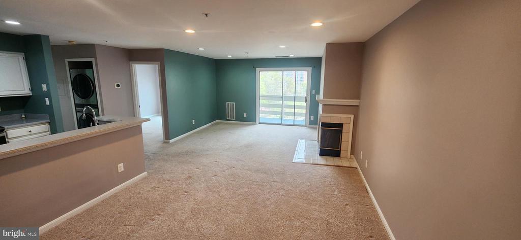 244 S Reynolds St in Alexandria, VA - Building Photo