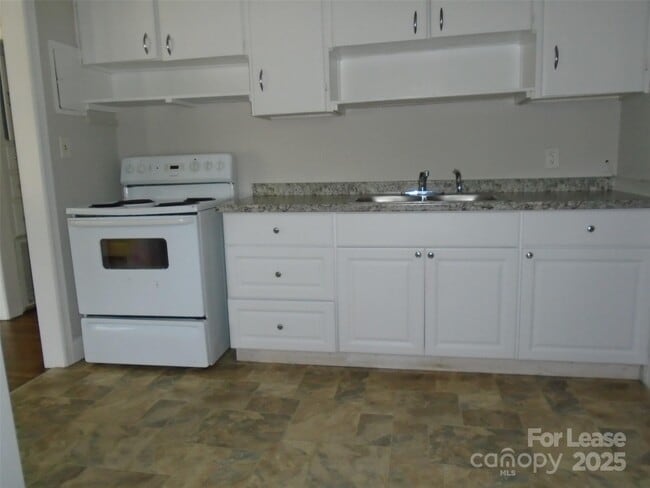3623 Eastway Dr in Charlotte, NC - Building Photo - Building Photo