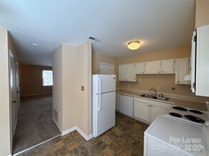 2330 Kenmore Ave in Charlotte, NC - Building Photo - Building Photo