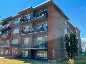 Penticton Main Street Apartments in Penticton, BC - Building Photo - Building Photo