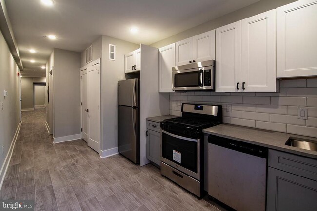 5334-36 Cedar Ave