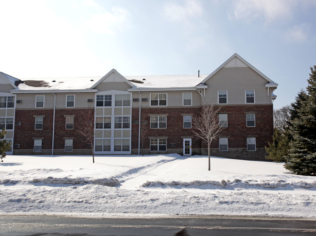 O'Leary Manor in Eagan, MN - Foto de edificio - Building Photo