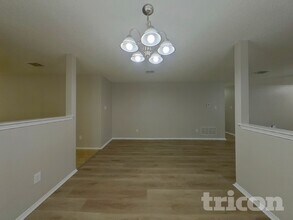 2983 Celian Dr in Grand Prairie, TX - Foto de edificio - Building Photo