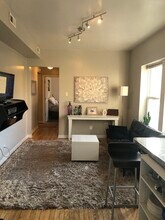 1626 W Farwell Ave in Chicago, IL - Building Photo - Building Photo