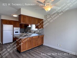 825 W Thomas L Pkwy in Lansing, MI - Building Photo - Building Photo