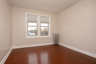 565 Bergen Ave, Unit 46 in Jersey City, NJ - Building Photo - Building Photo