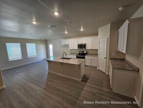 1317 Bajada St in Midland, TX - Foto de edificio - Building Photo