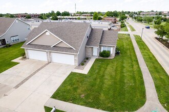 3256-3258-3258 Wind River Cir in Columbia, MO - Building Photo - Building Photo