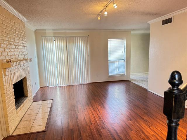 2904 Southern Cross Dr in Garland, TX - Building Photo - Building Photo