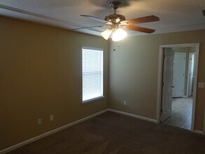 674 Camp Francis Johnson Rd in Orange Park, FL - Building Photo - Building Photo