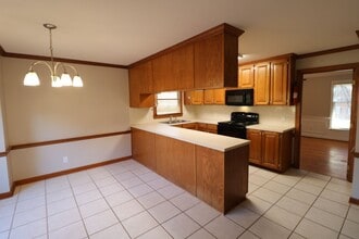 8193 Steeplechase Cir in Clemmons, NC - Building Photo - Building Photo