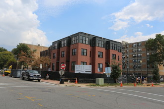 Cambridge Row in Washington, DC - Foto de edificio - Building Photo