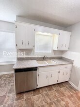 1035 Summerhaven Rd in Clarksville, TN - Building Photo - Building Photo