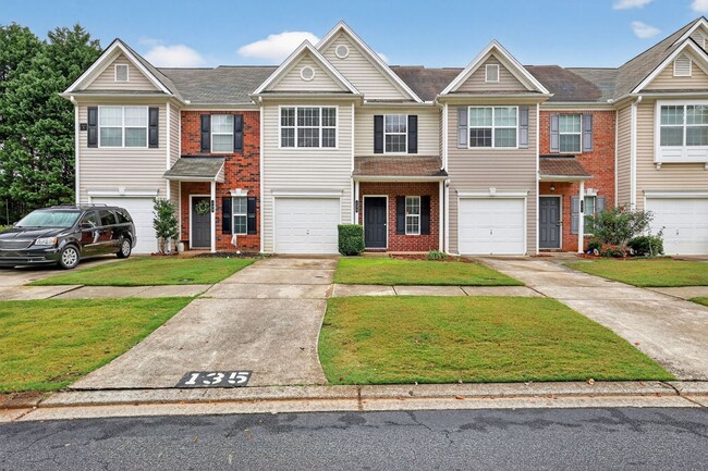 135 Primrose Dr