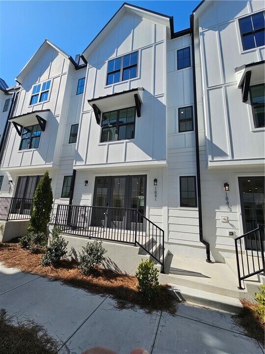 1841 Gotham Ln NE in Atlanta, GA - Building Photo