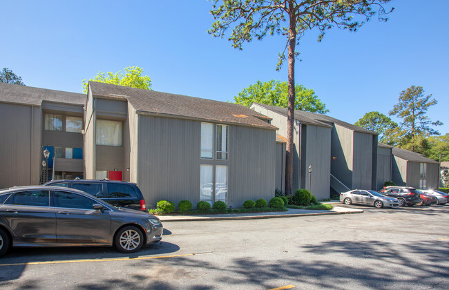 Treeloft Apartments in Valdosta, GA - Foto de edificio - Building Photo