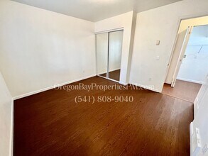 868 Blanco Ave in Coos Bay, OR - Building Photo - Building Photo